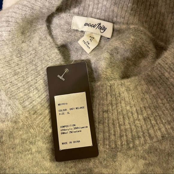 NWT Wool City Gray Drop Shoulder Balloon Sleeve Sweater Size XL - Picture 8 of 8